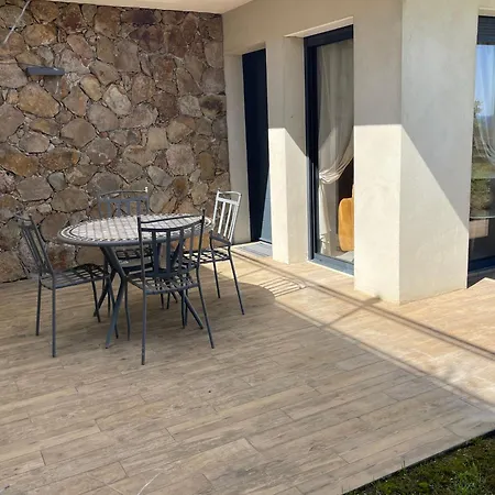 Rez De Machja Vue Et Montagne à 2mn Port Casa de Férias Sari-Solenzara